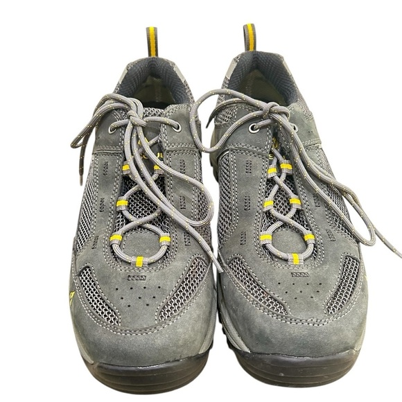 Nwot men’s Vasque Breeze 2.0 low Gray leather Hiking sneakers vibram sole size 9 - Picture 3 of 10